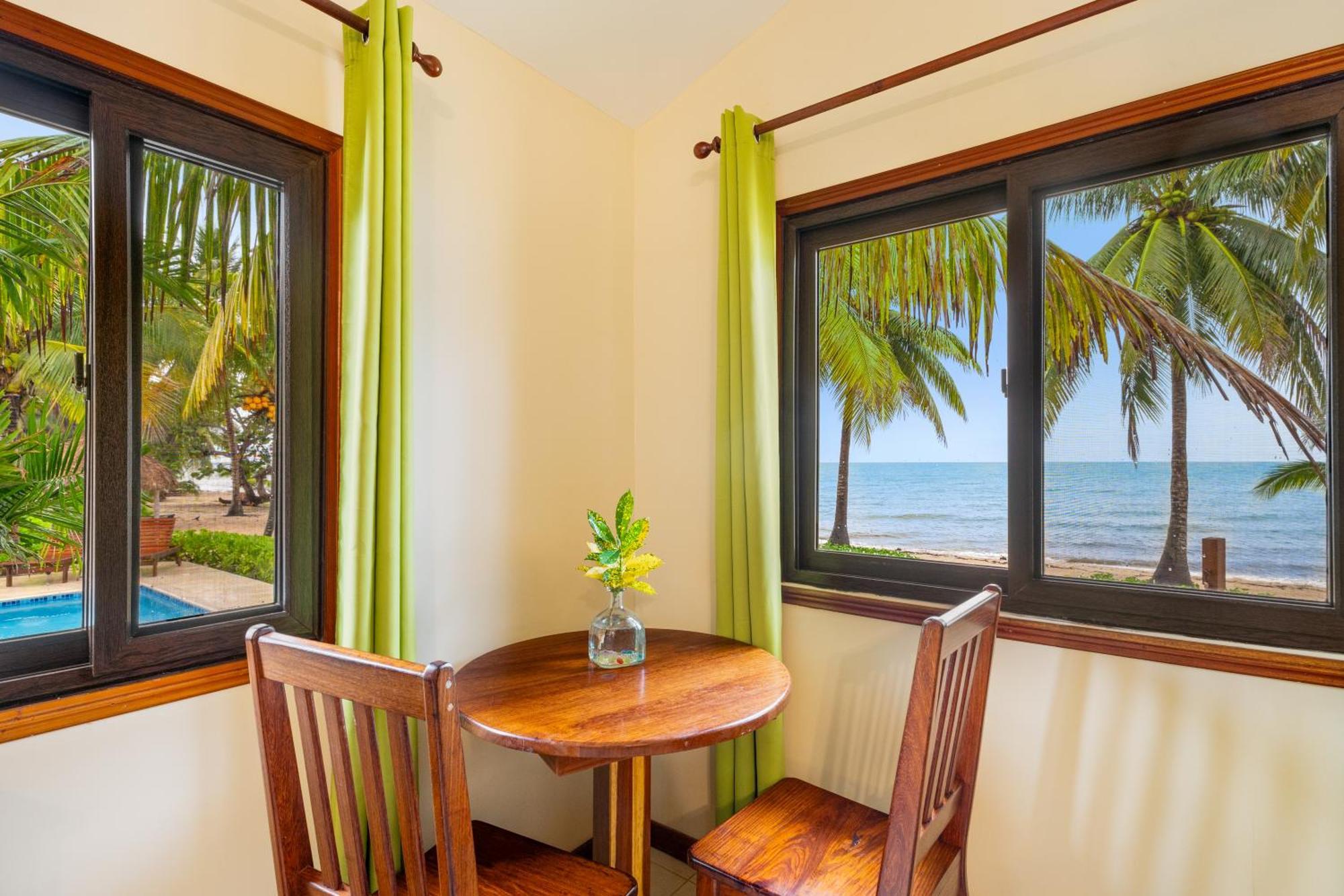 הופקינס Coconut Row Boutique Hotel מראה חיצוני תמונה