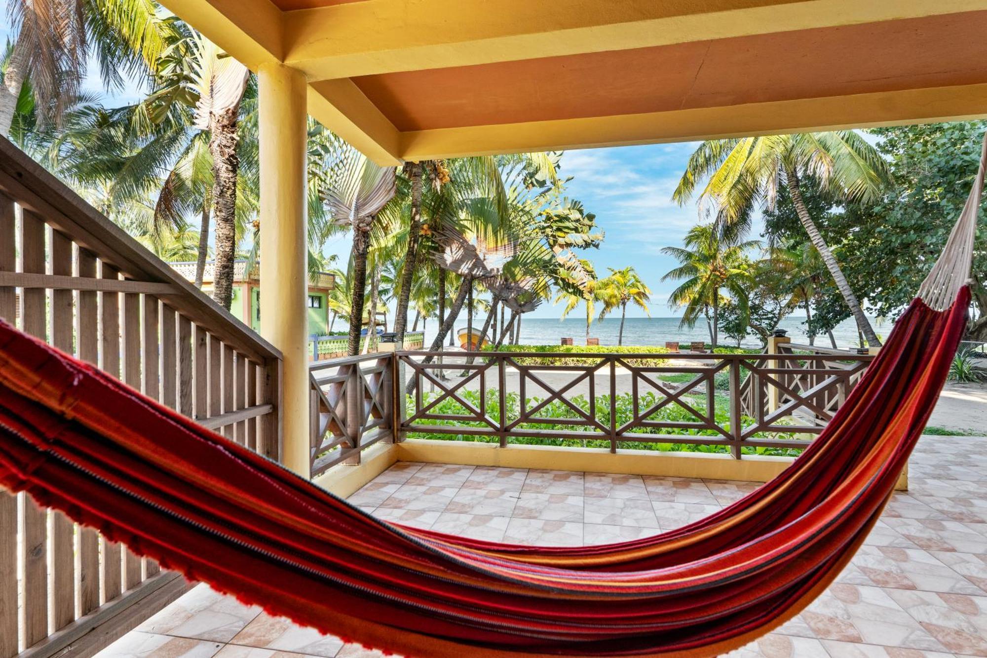 הופקינס Coconut Row Boutique Hotel חדר תמונה