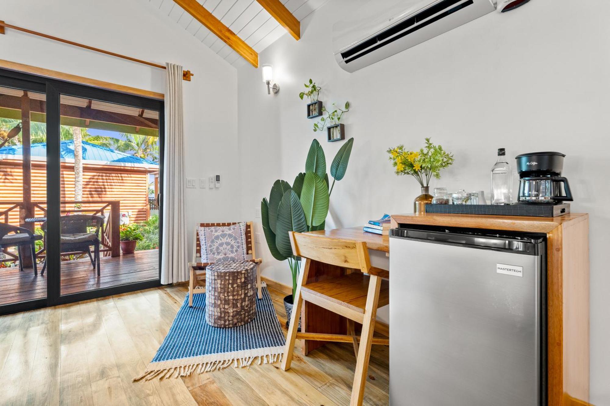 הופקינס Coconut Row Boutique Hotel חדר תמונה